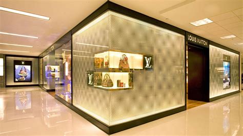 louis vuitton tysons corner bloomingdale's|tysons corner bloomingdale's.